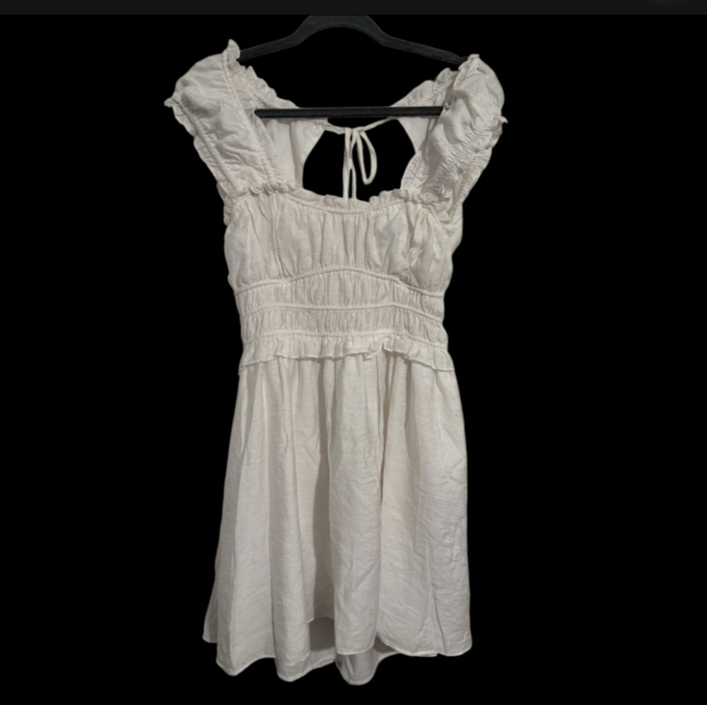 MUSTARD SEED White Ruffled Sleeveless Dress. Medium